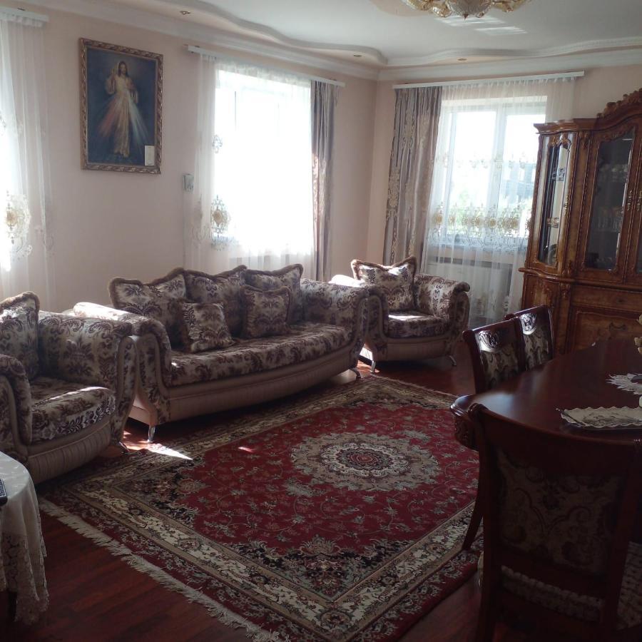 Family House Apartment Sevan Luaran gambar