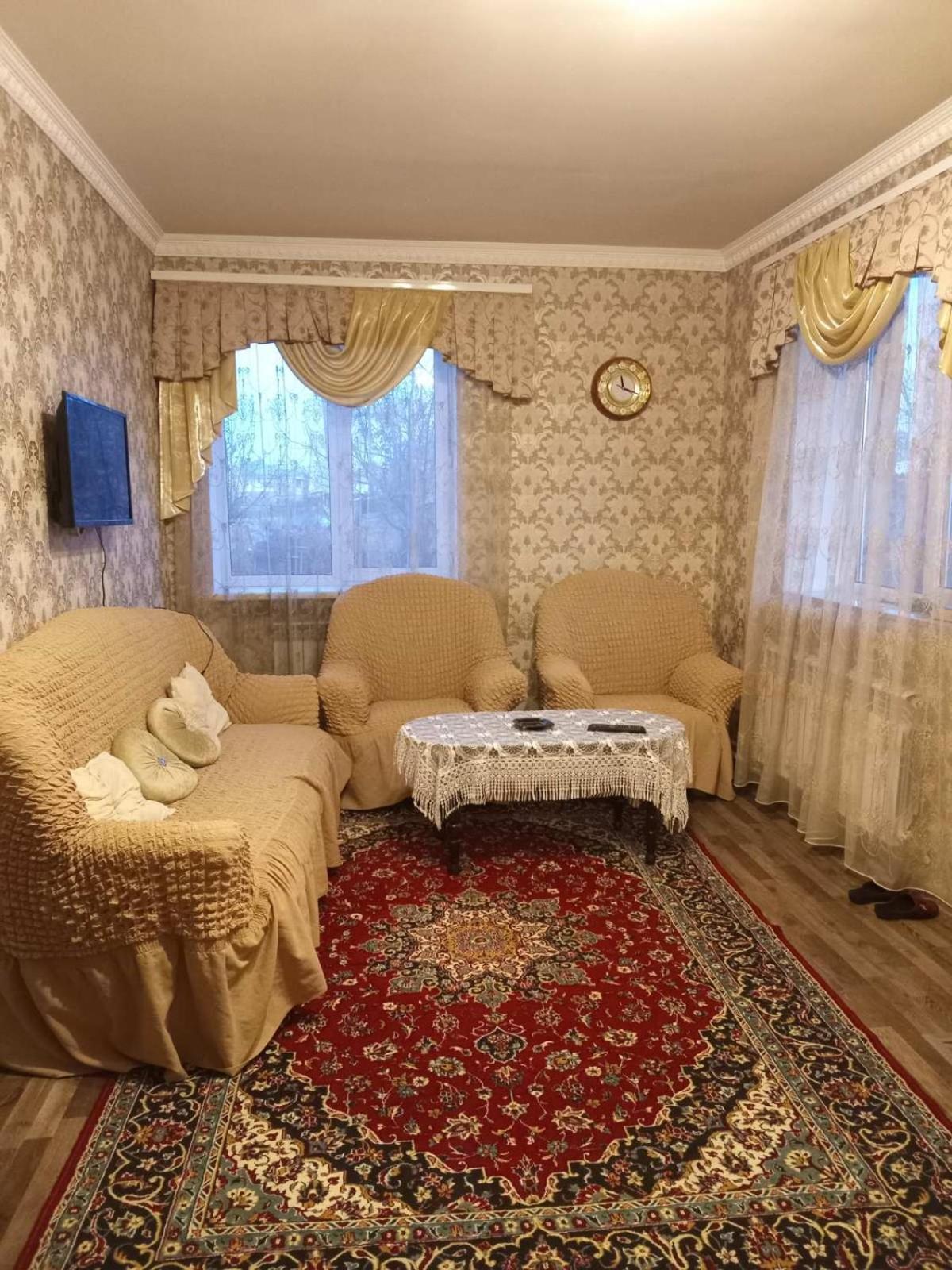 Family House Apartment Sevan Luaran gambar